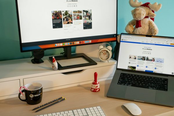 compressed-walls-io-7PHiroCtx38-unsplash