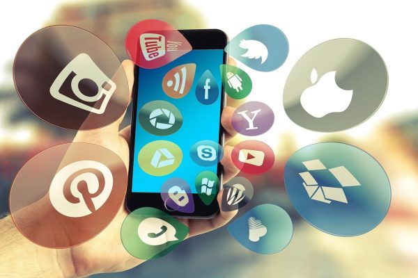 social-media-4263760_1280